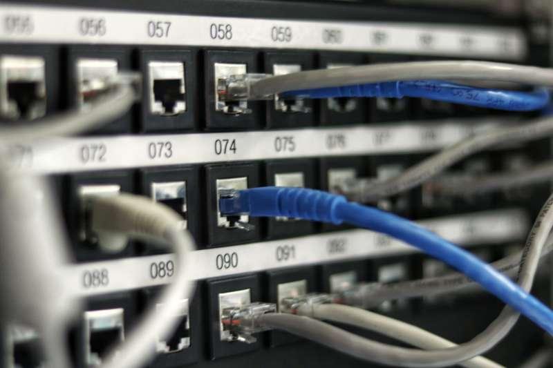 SMTP - what is a mail server?
